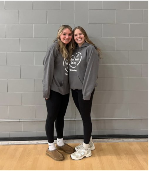 Photo of Avery Struch and Maria Tkachuk 